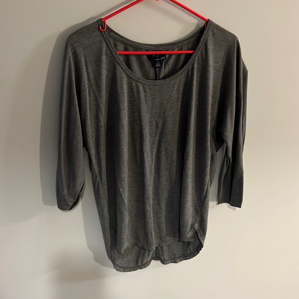 American Eagle half sleeve shirt